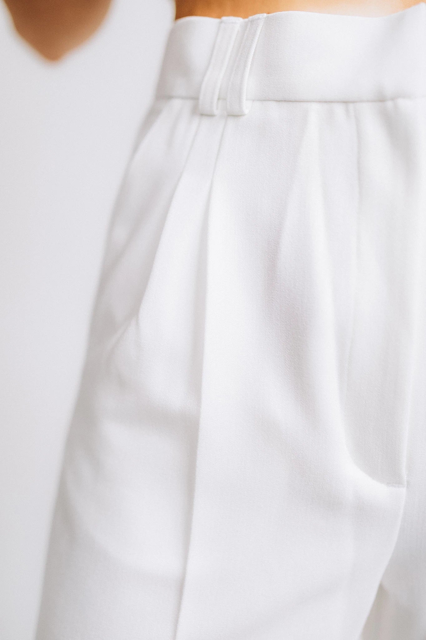 High waisted wide leg trousers white